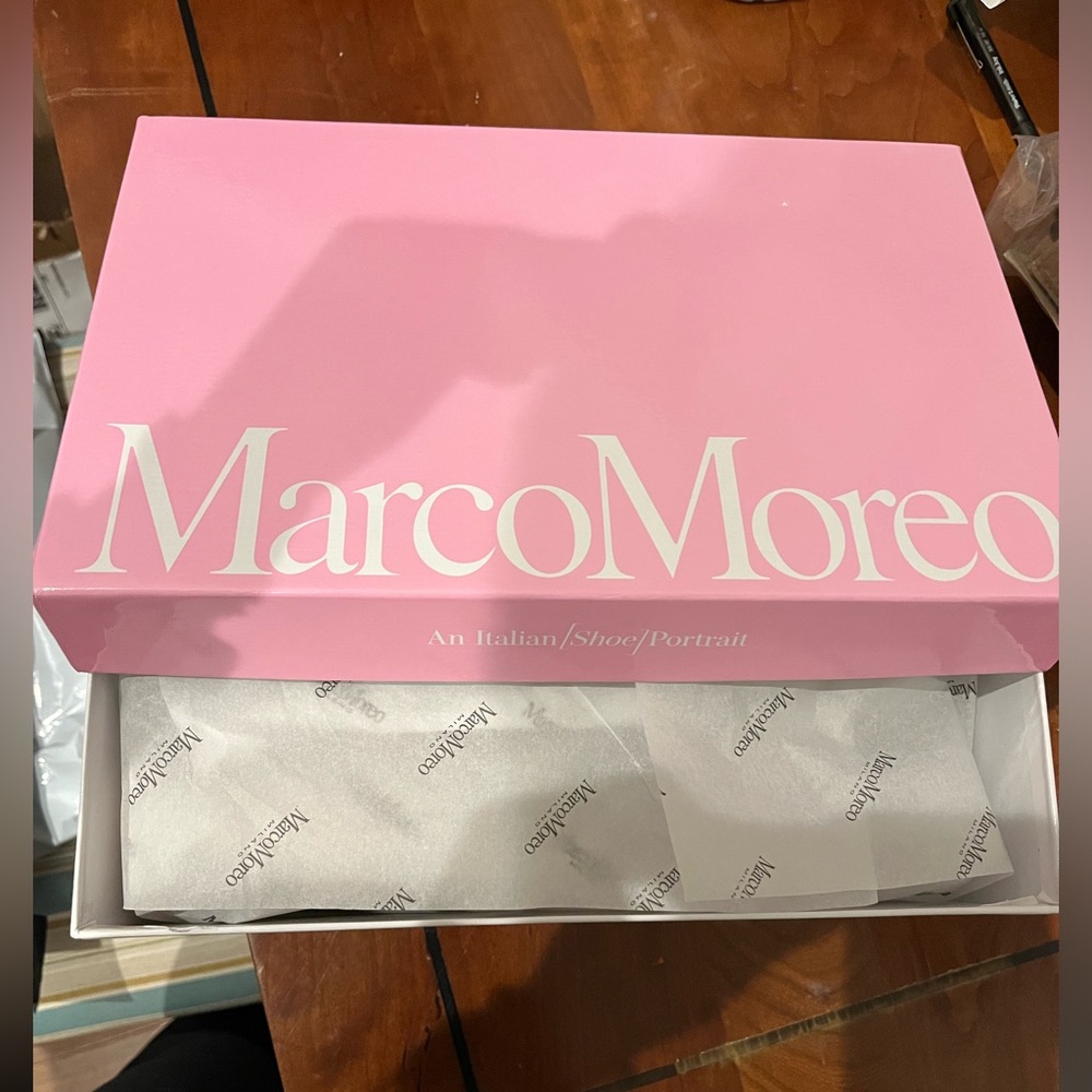 BNIB Marco Moreo platform sandals. Fit like 8.5. Beautiful!! - Picture 2 of 7
